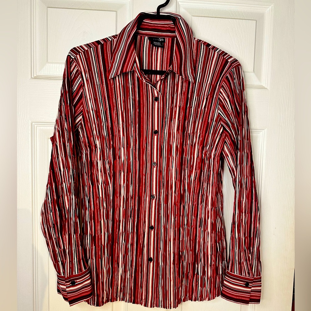 East 5th Striped, Crinkle,  Button Up Blouse in EUC
